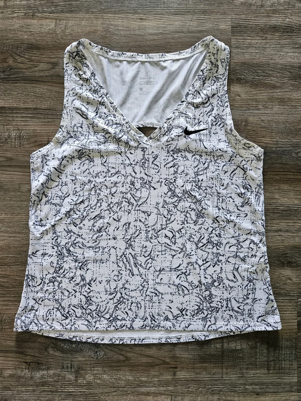 Nike Women's Court Dri-FIT Victory Printed Tennis Tank Top